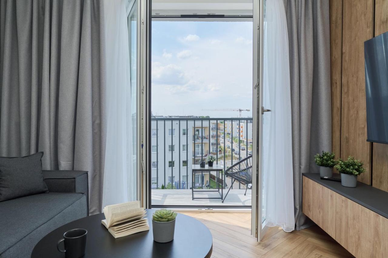 Exclusive Apartment With Balcony & Parking Wroclaw By Renters Prestige Eksteriør billede