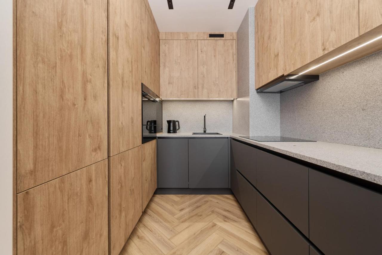 Exclusive Apartment With Balcony & Parking Wroclaw By Renters Prestige Eksteriør billede
