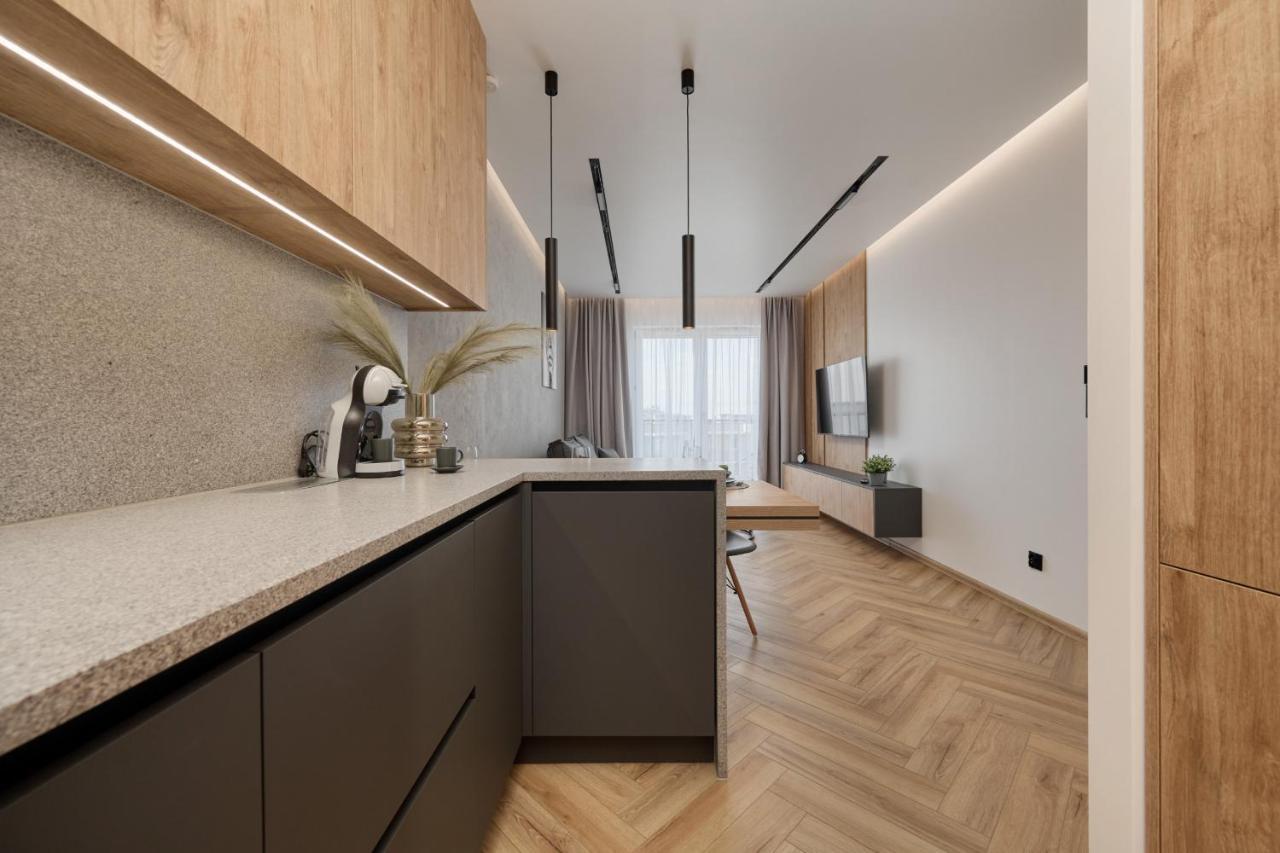 Exclusive Apartment With Balcony & Parking Wroclaw By Renters Prestige Eksteriør billede